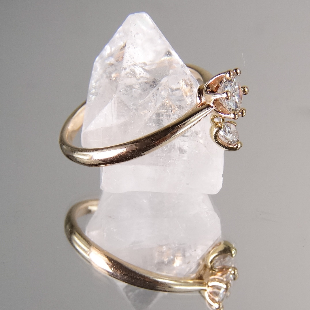 王冠とハートのダイアモンドリング